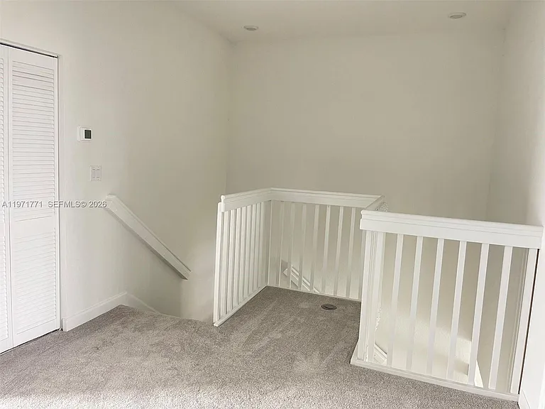 1427 SE 7th Ter #1427 — Photo 9