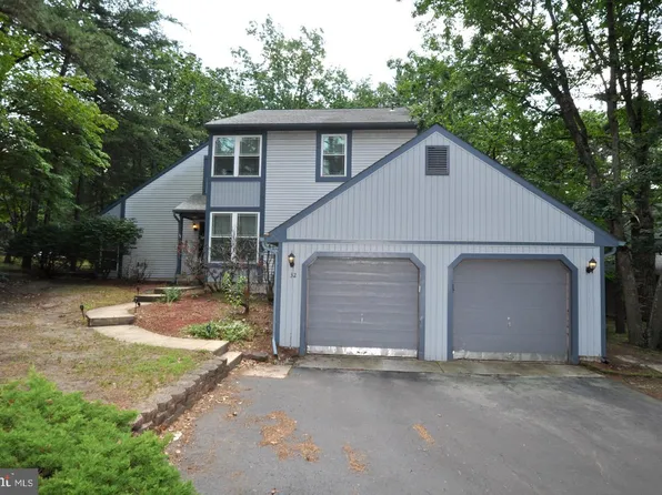 32 Tenby Chase Dr, Voorhees, NJ 08043