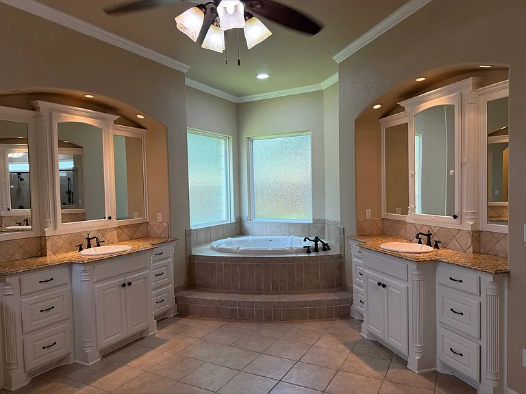 2303 High View Dr — Photo 48