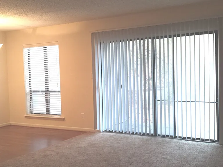 Chapel Lake Apartments — Photo 35