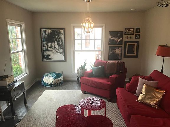4th image of 2018 Berkley Dr