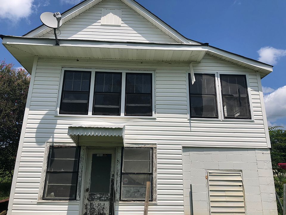 2nd image of 521 N Pinckney St