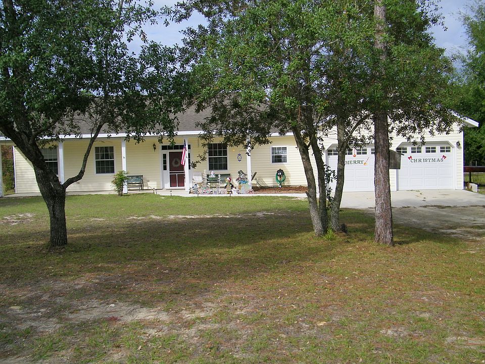 Covered Front Porch 