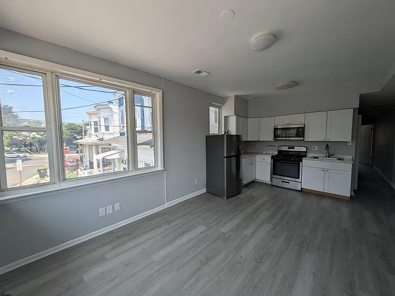 25 N Boston Ave — Photo 3