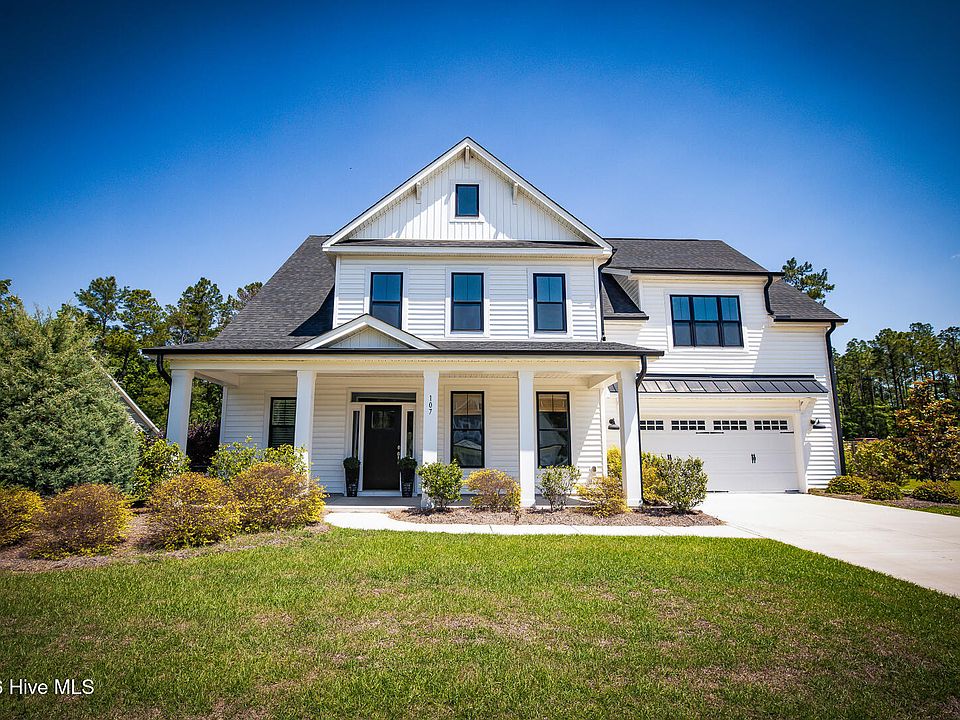 1st image of 107 Saratoga Way