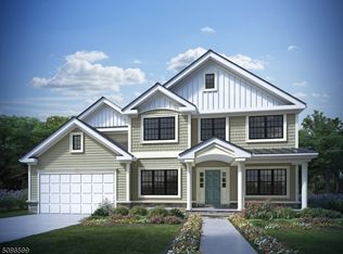 36 Manor Rd, Livingston, NJ 07039