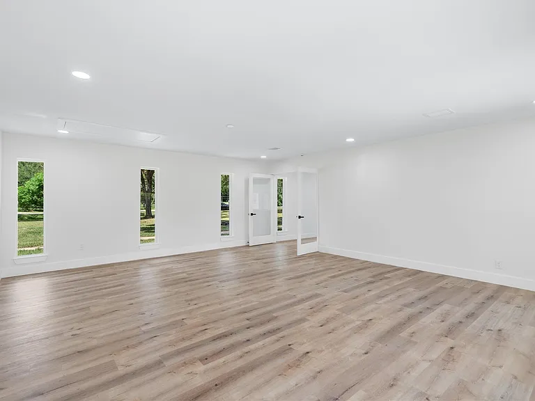 12019 Beth Ln — Photo 30