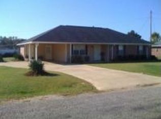 201 Thomas St, Houston, MS 38851