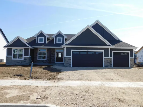 1011 Candleberry LANE, Grafton, WI 53024