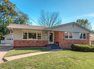 2417 E Tiffin Ave, Des Moines, IA 50317
