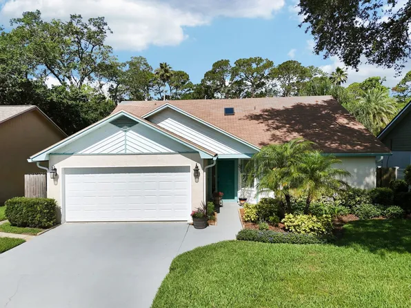 105 Solano Woods Dr, Ponte Vedra Beach, FL 32082
