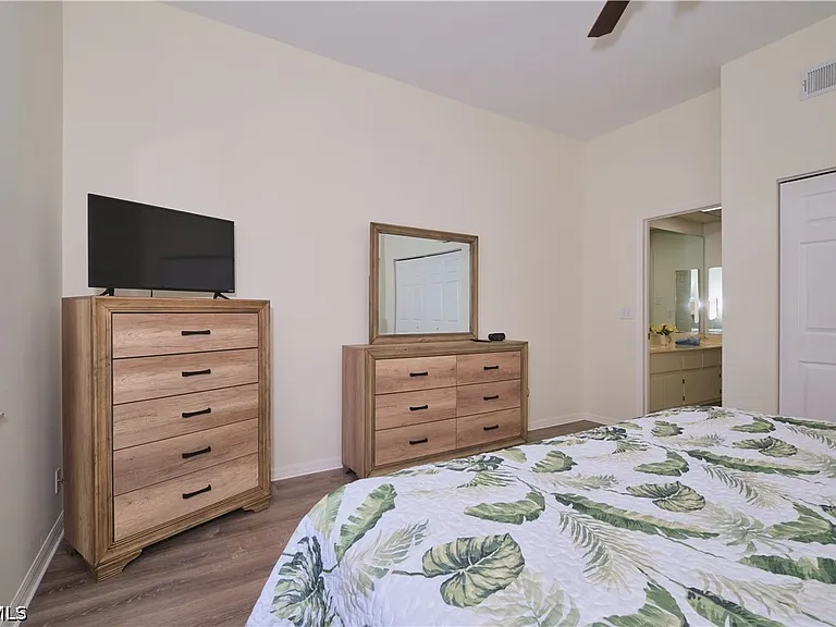 5510 SW 4th Pl #503 — Photo 22