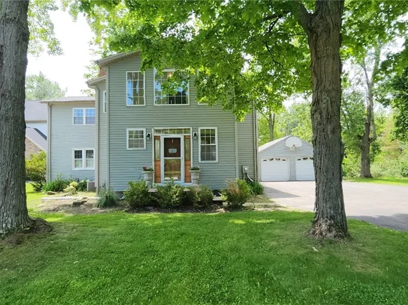 33430 Pettibone Rd, Solon, OH 44139