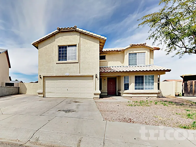 8668 W Hubbell St — Photo 2