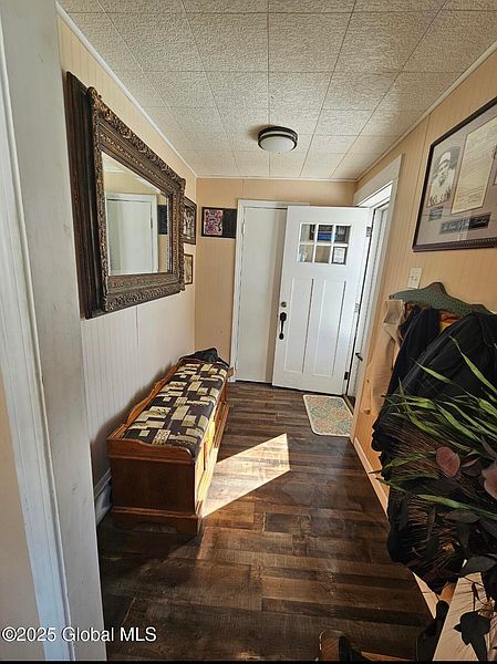 4th image of 80 Oak Street