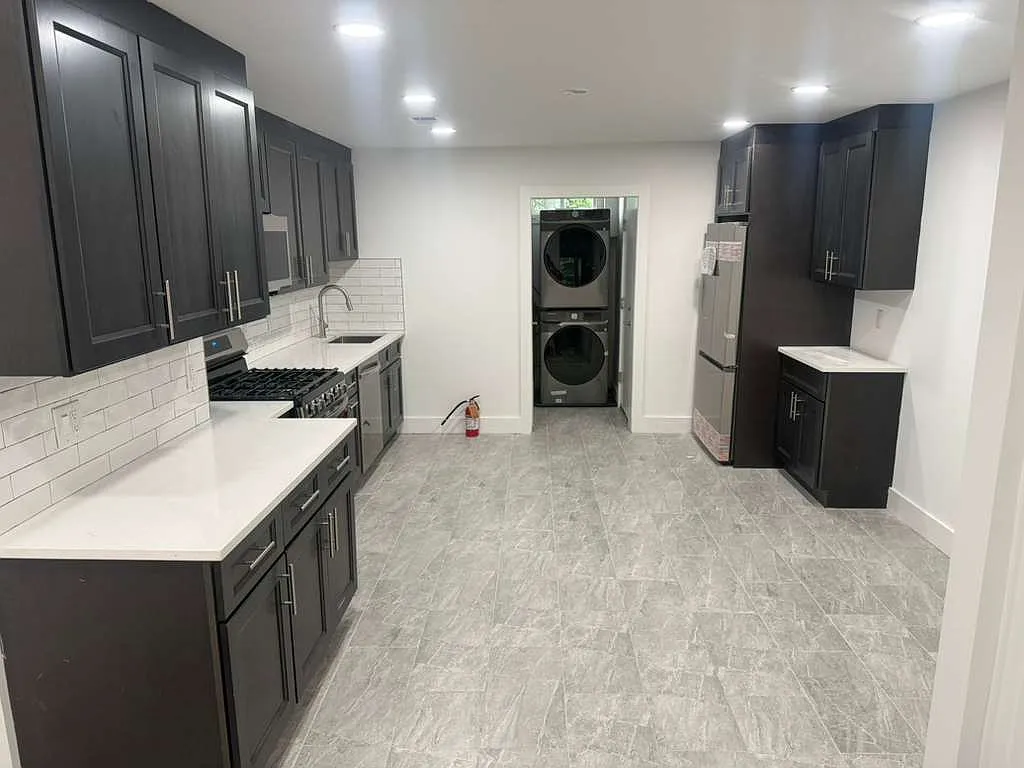 2 bed, $2,100 — Photo 2