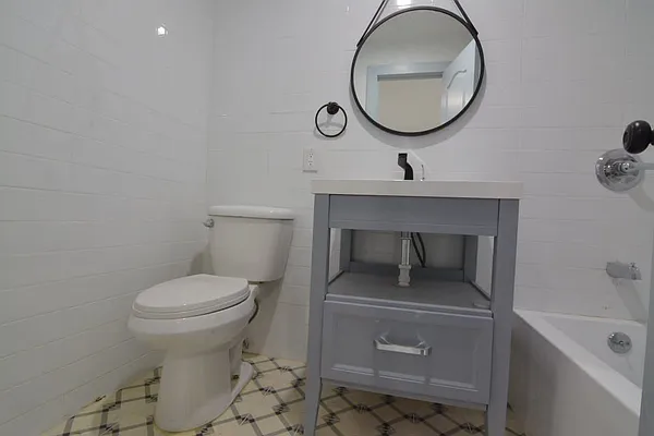 Rented by David Hirsch, LREB | media 35