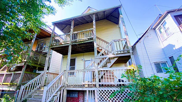 6833 S Green St #1 — Photo 11