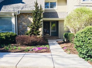 6504 Racquet Wood Ct, Charlotte, NC 28226