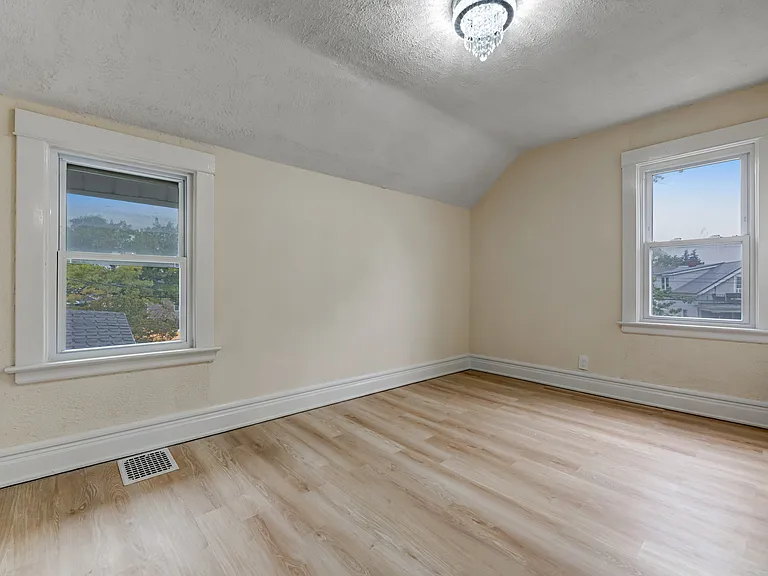 53 Bickford Ave — Photo 18