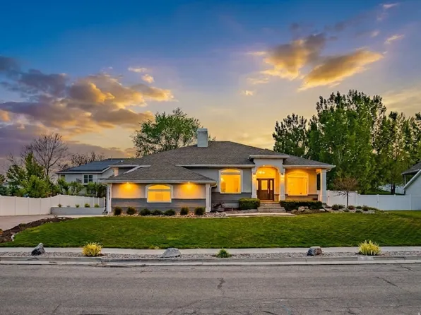12008 S Reeves Ln, Riverton, UT 84065