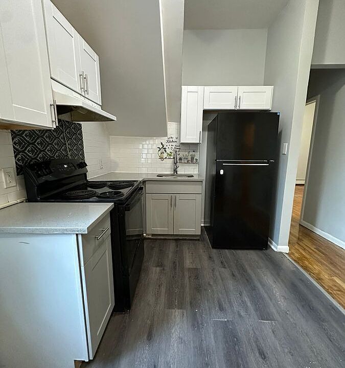 1st image of 170 Woodworth Ave
