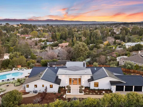 24601 Voorhees Dr, Los Altos Hills, CA 94022