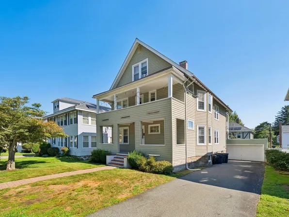 101 Greaton Rd, West Roxbury, MA 02132