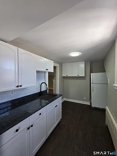 396 W Main St #3 Photo 1