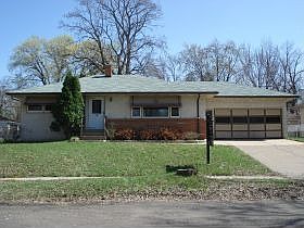 1st image of 1584 Chamber St