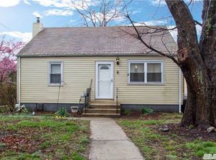 23 Beverly Rd, South Huntington, NY 11746