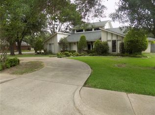 1002 Greenway Ct, Duncanville, TX 75137