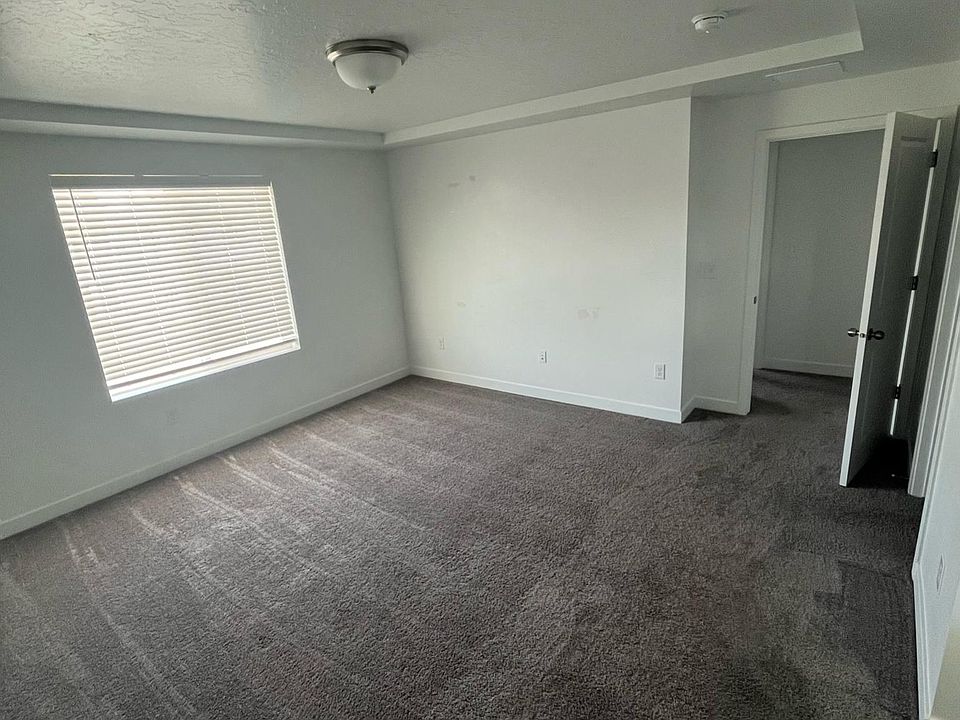 1st image of 4162 W Red Clover Dr