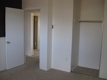3rd image of 2109 Lincoln St