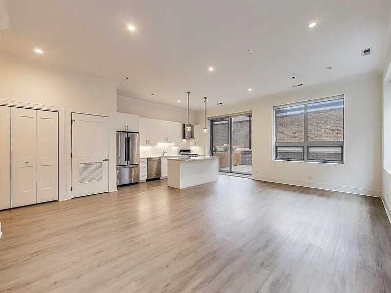 Laflin Place — Photo 11