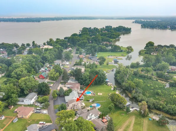 36701 N Lake St, Ingleside, IL 60041
