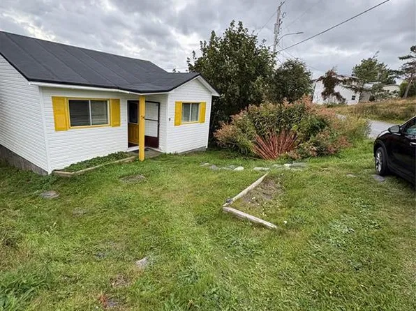 74 Meadow Road, Upper Island Cove, NL A0A4E0