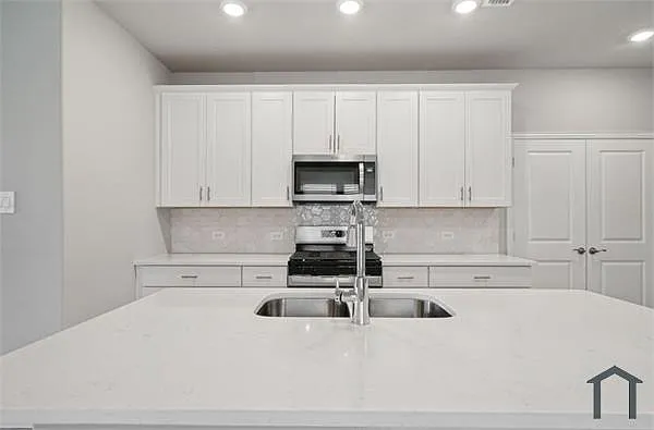 5709 Chasewood Dr — Photo 8