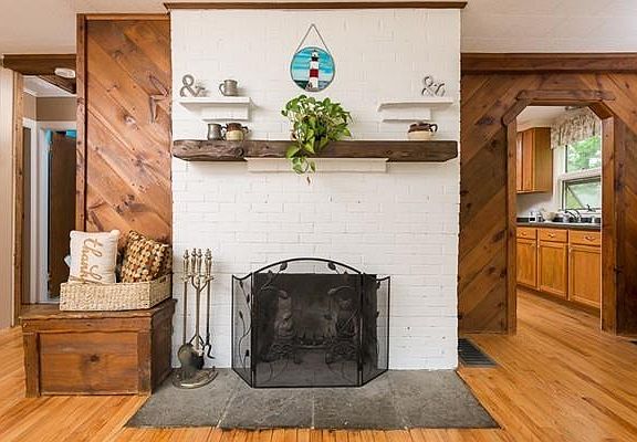3rd image of 151 Lake Dr