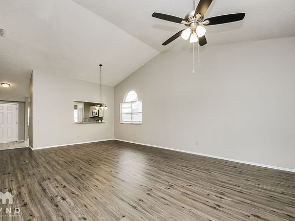 5th image of 2800 Falling Tree Cir