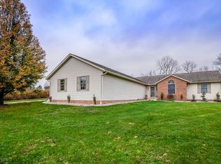 5877 Smith Rd SW, Navarre, OH 44662