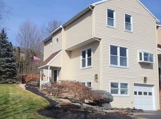 8325 Willow Run, Fogelsville, PA 18051