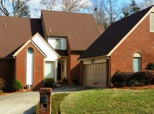 5203 Rustlewood Ln, Charlotte, NC 28226