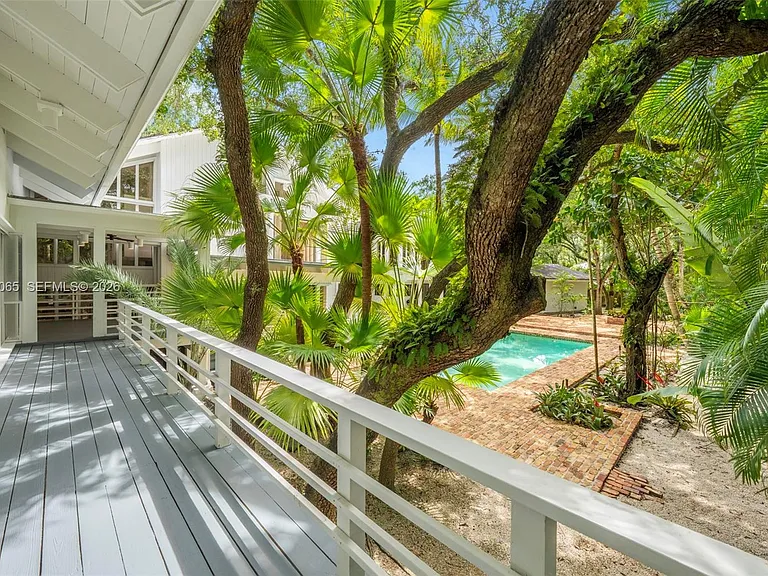 5600 Oakwood Ln — Photo 30