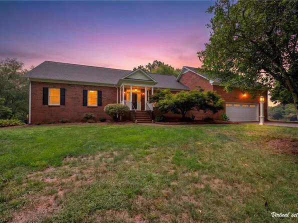 3265 Beroth Rd, Pfafftown, NC 27040