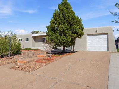 10108 Avenida Serena Dr NW, Albuquerque, NM, 87114