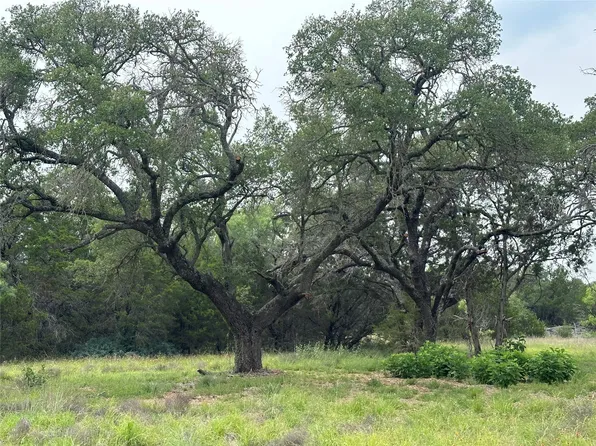 144 S Live Oak Dr, Goldthwaite, TX 76844
