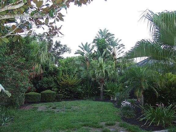 4th image of 435 Bellini Cir