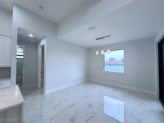 5th image of 330 NE 10th St