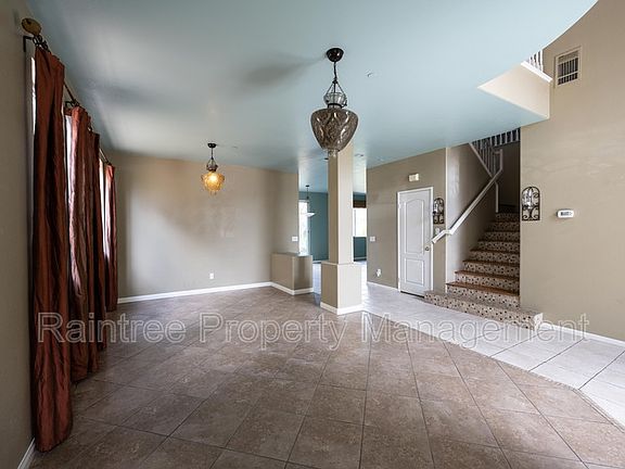 4th image of 4728 Driftwood Way